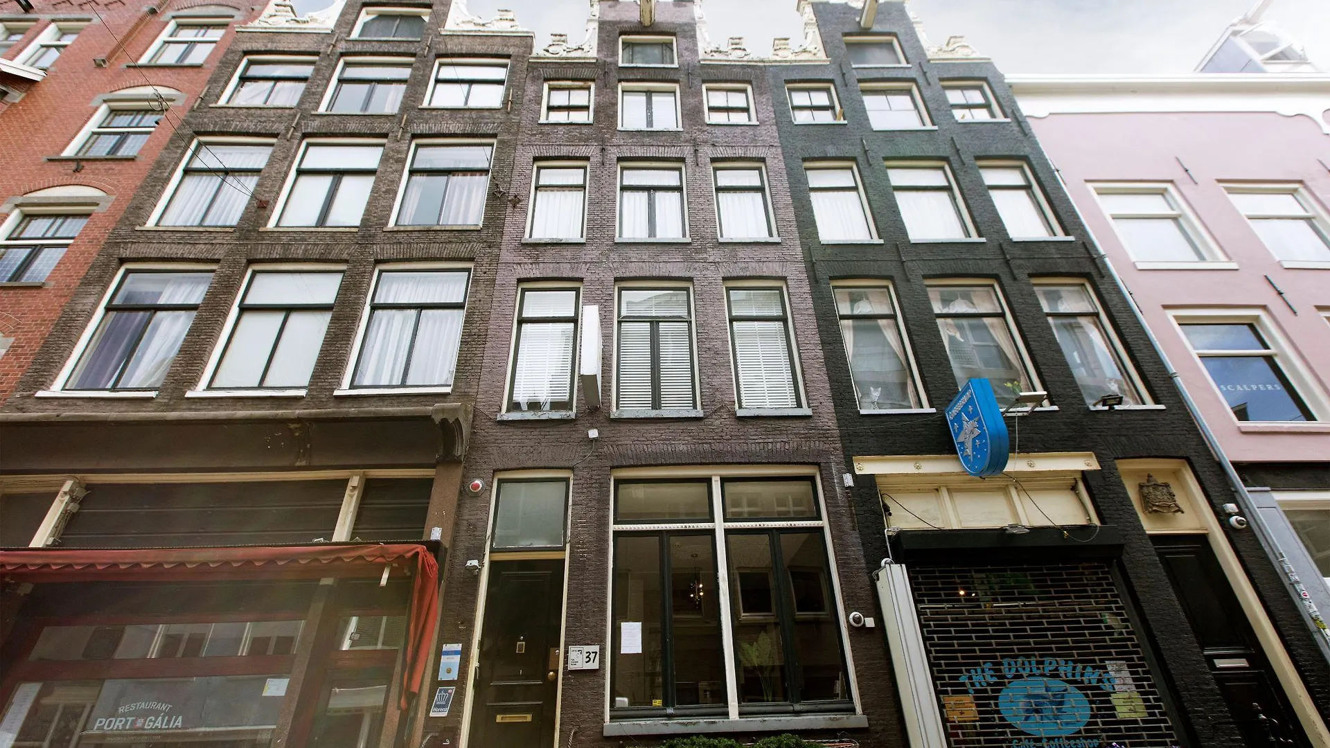 Quentin Golden Bear Hotel Amsterdam 2*,